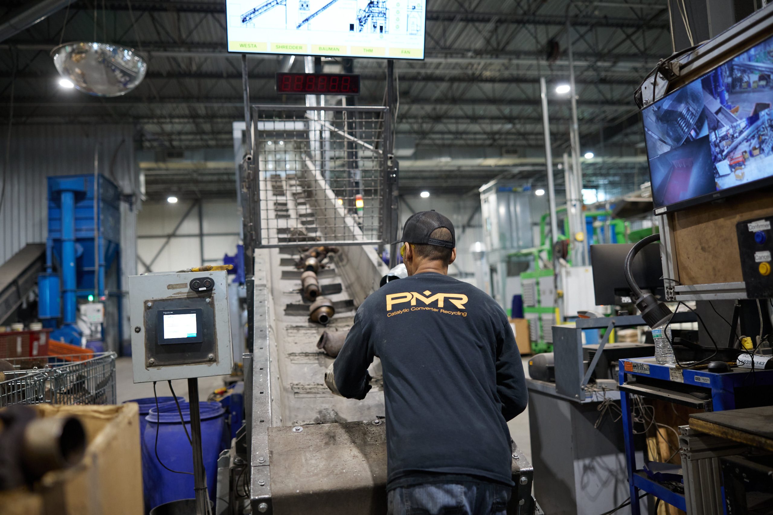 PMR catalytic converter
